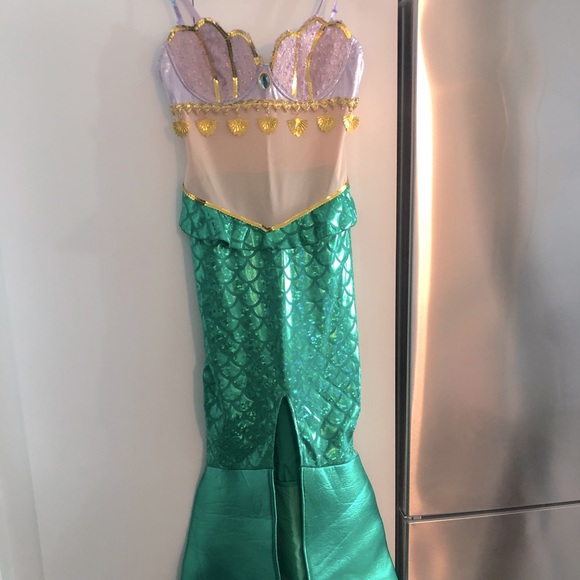 Dream girl Sea Goddess/Mermaid costume - Picture 2 of 5